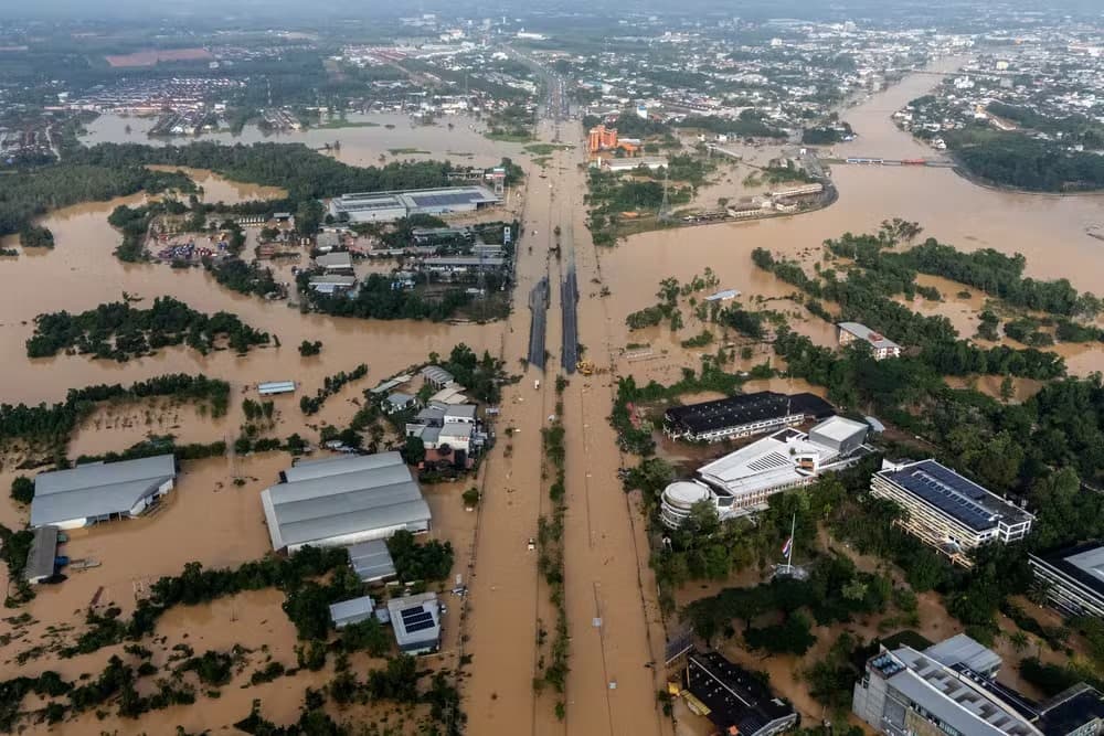 Chuvas devastadoras deixam mais de 1.100 mortos no sudoeste da Ásia; Indonésia e Sri Lanka são os países mais afetados