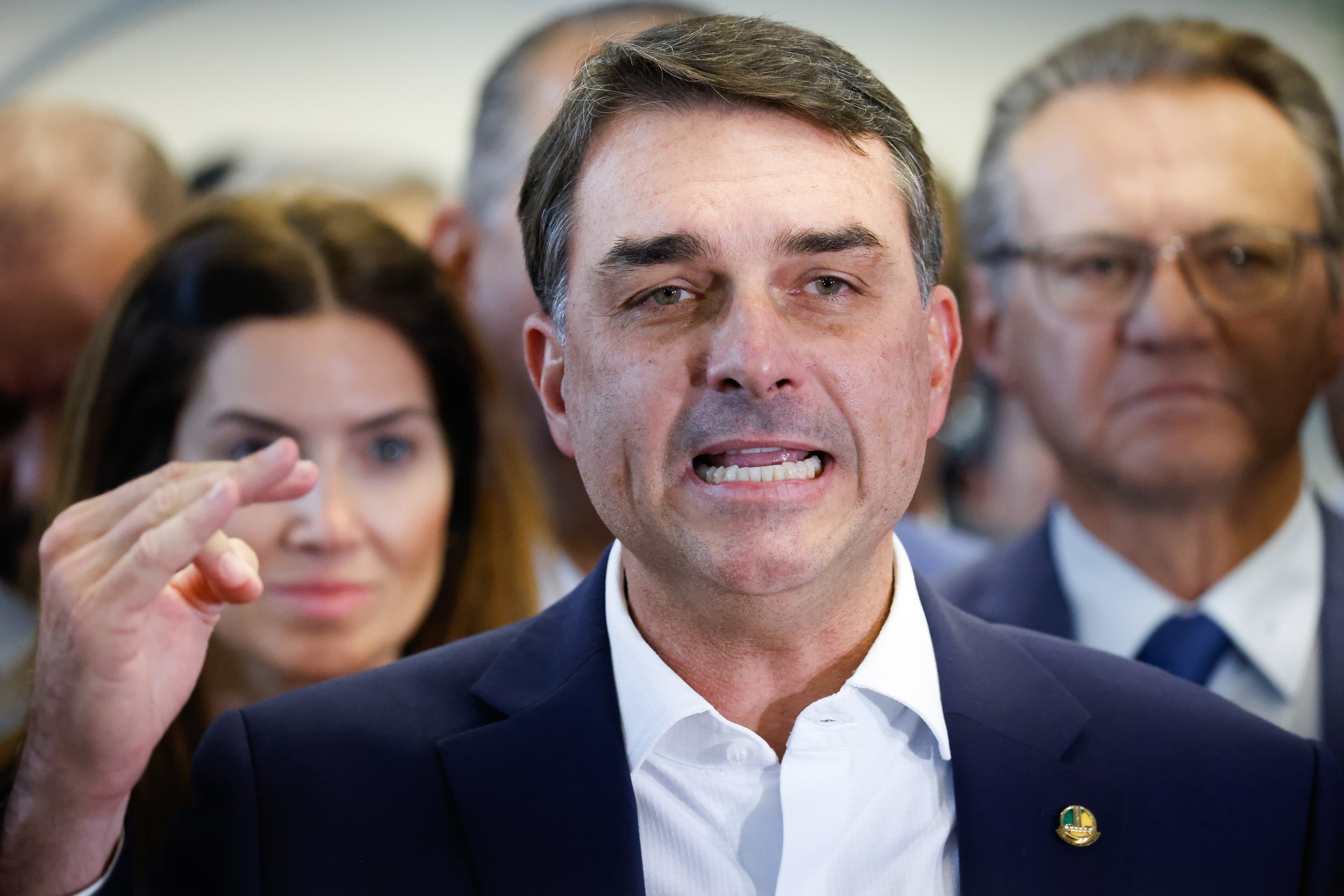 Mudança estratégica: Marcello Lopes deixa coordenação de comunicação da pré-campanha de Flávio Bolsonaro