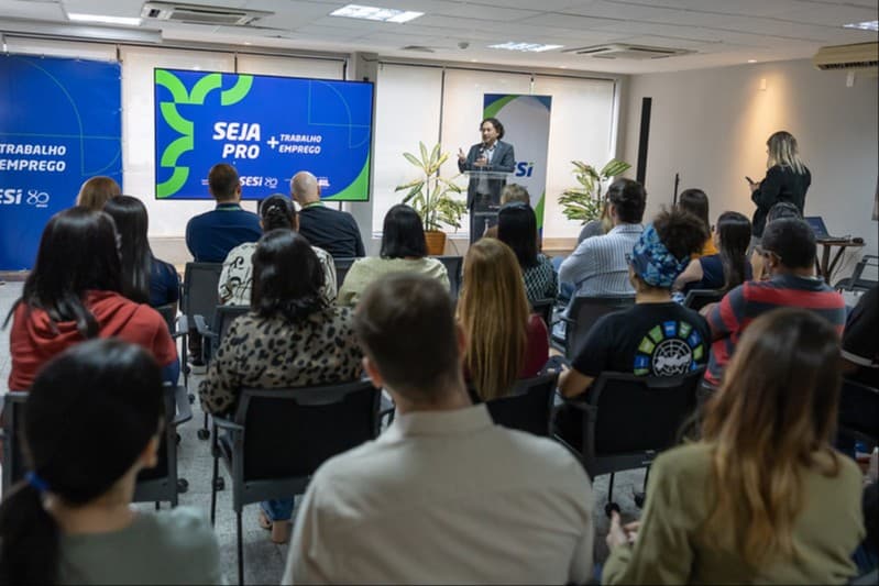 SESI lança programa com 500 vagas para EJA profissionalizante em Pernambuco