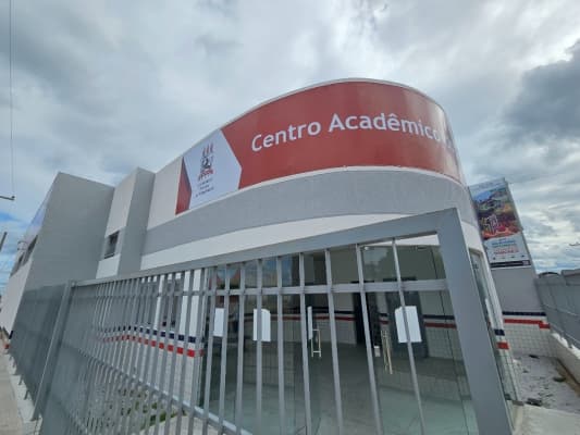 UFPE inaugura Centro Acadêmico do Sertão em Sertânia com presença de prefeitos do Pajeú e Moxotó