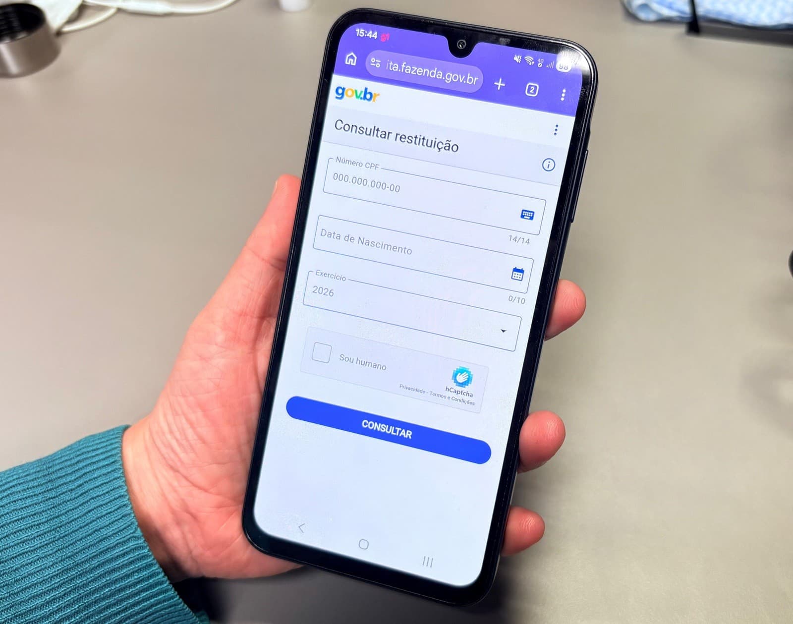 Receita Federal alerta: 500 mil contribuintes podem perder 'cashback' do IR por falta de chave Pix