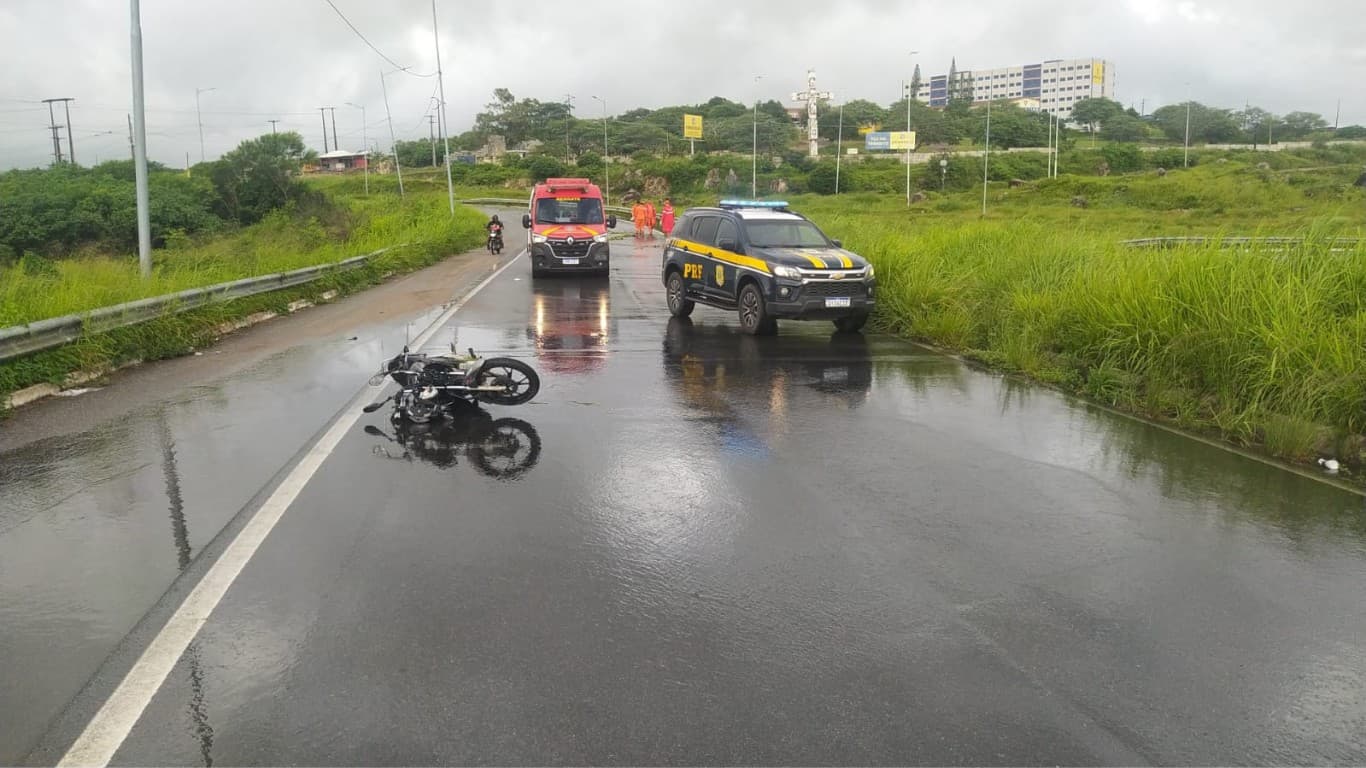 Acidente trágico na BR-232 em Caruaru resulta na morte de mãe e filho