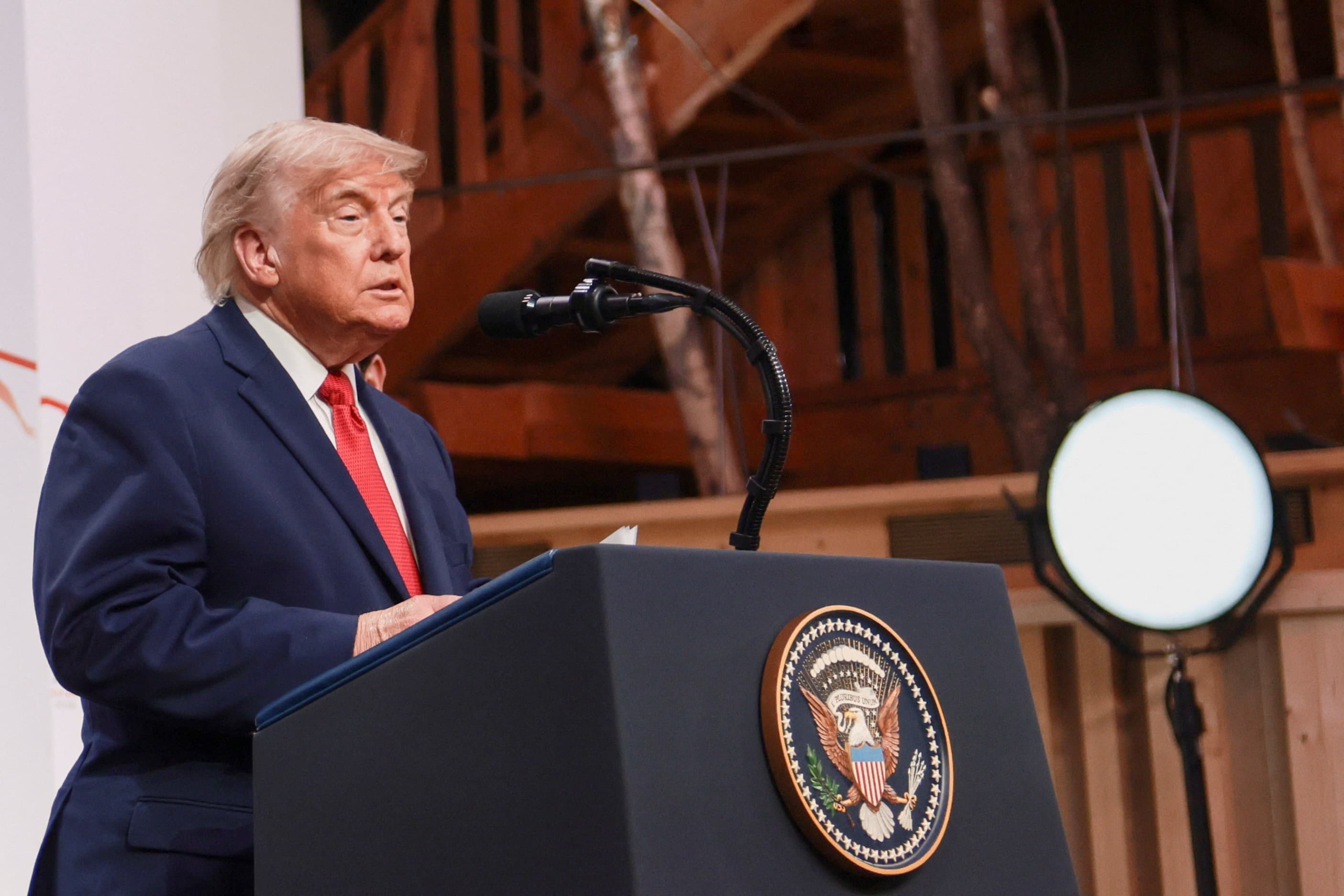 Donald Trump aborda novos desdobramentos de acordo entre Estados Unidos e Irã durante cúpula do G7