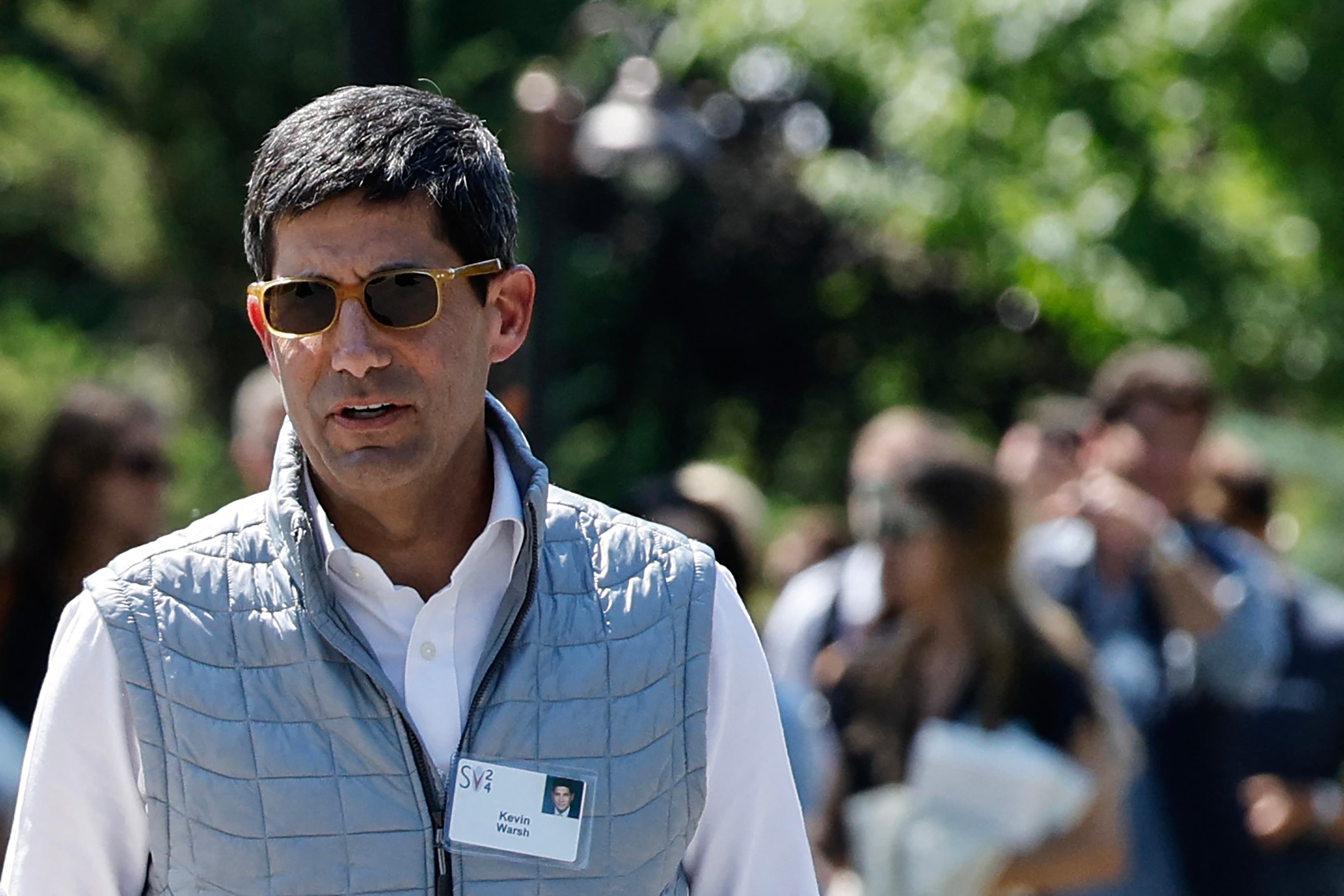 Indicação de Kevin Warsh ao comando do Federal Reserve enfrenta obstáculos no Senado dos EUA