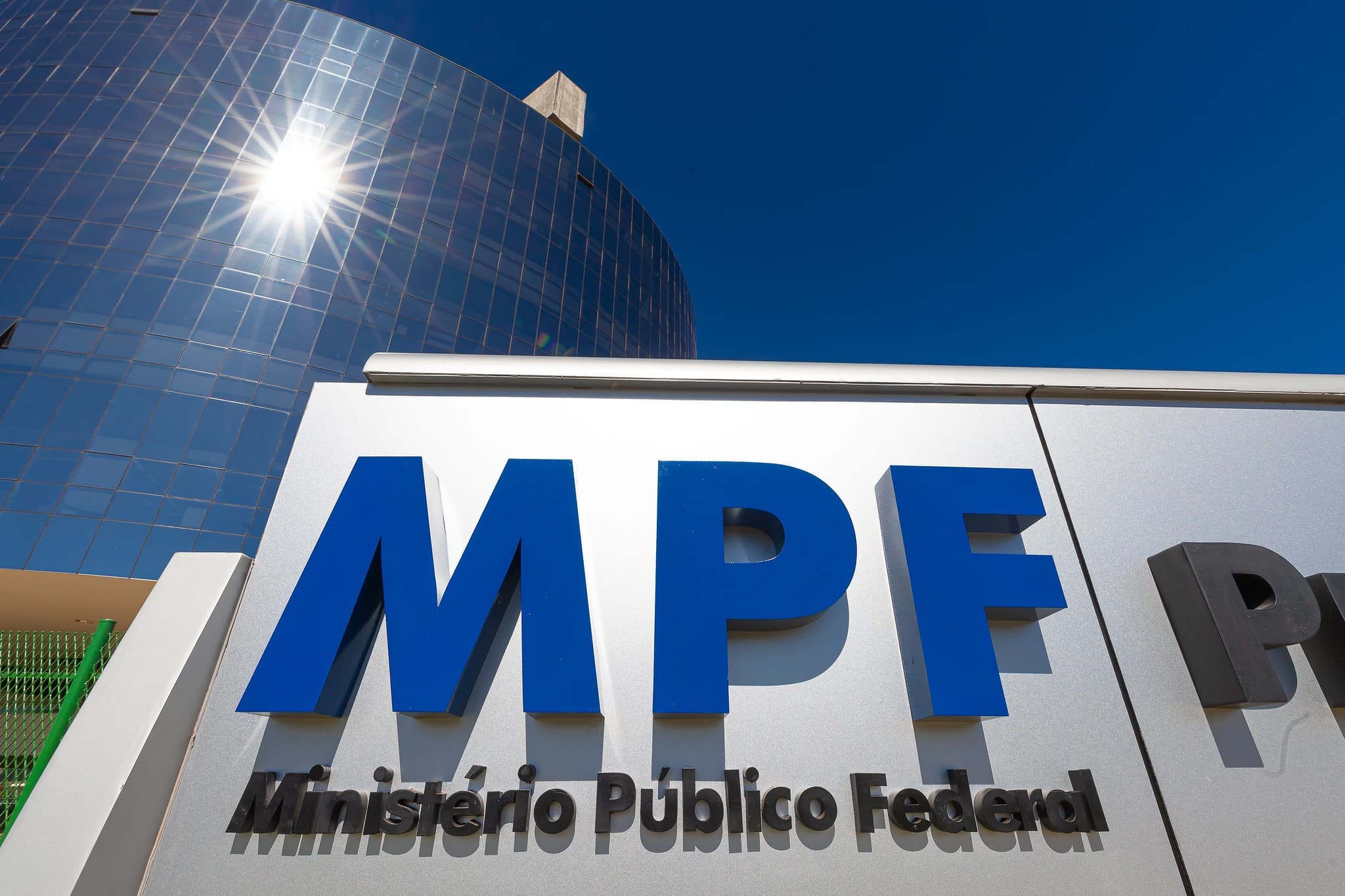 Senado aprova reajustes e novos cargos para órgãos do Judiciário e MPU