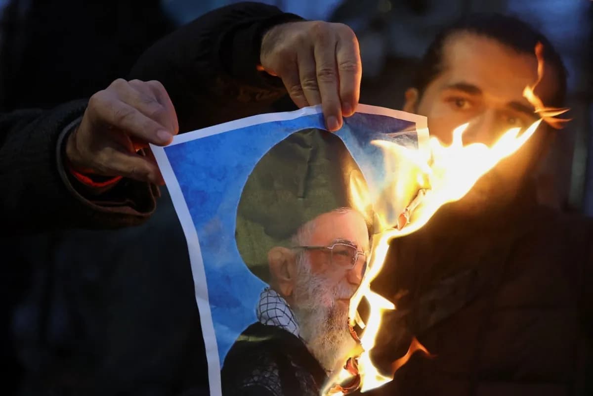 Presidente do Irã diz que ataque a Khamenei significaria “guerra total” contra o país