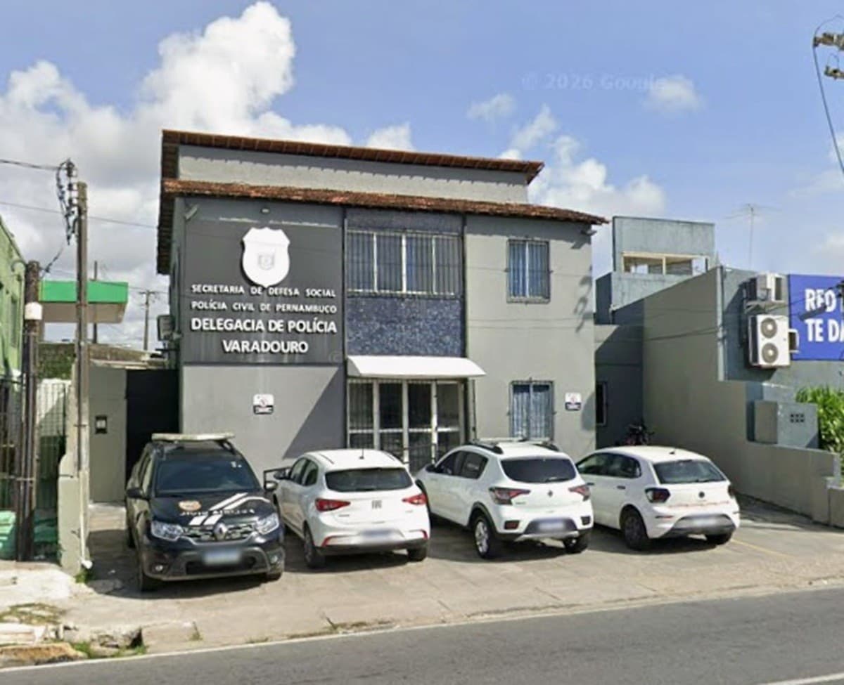 Homem é preso em flagrante por estupro e cárcere privado contra filha e companheira em Olinda