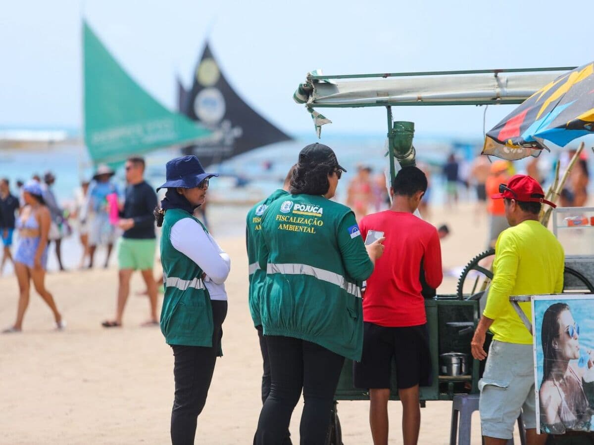 Barraca da Maura é multada em R$ 12 mil após episódio de agressão a turistas em Porto de Galinhas