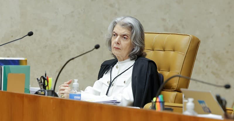 Ministra Cármen Lúcia defende ampliação da transparência e diálogo com a sociedade no STF