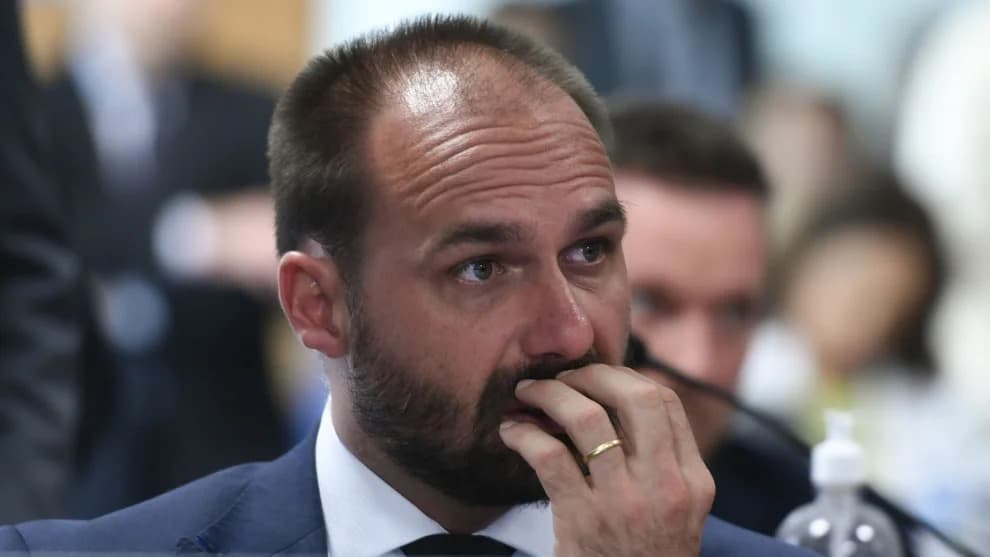 Eduardo Bolsonaro é incluído na Dívida Ativa por faltas não justificadas
