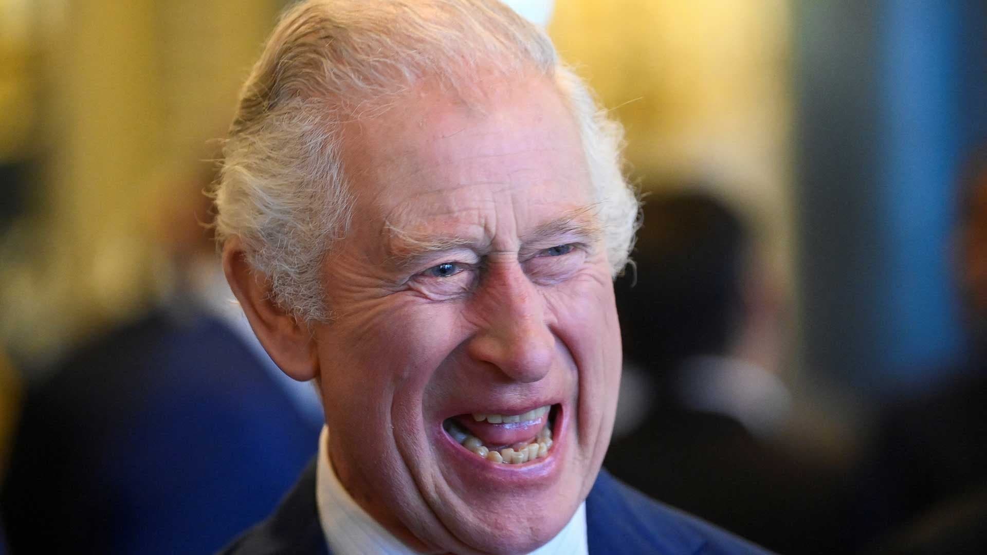 Rei Charles III revela pagamento de R$ 88,6 milhões em impostos no Reino Unido