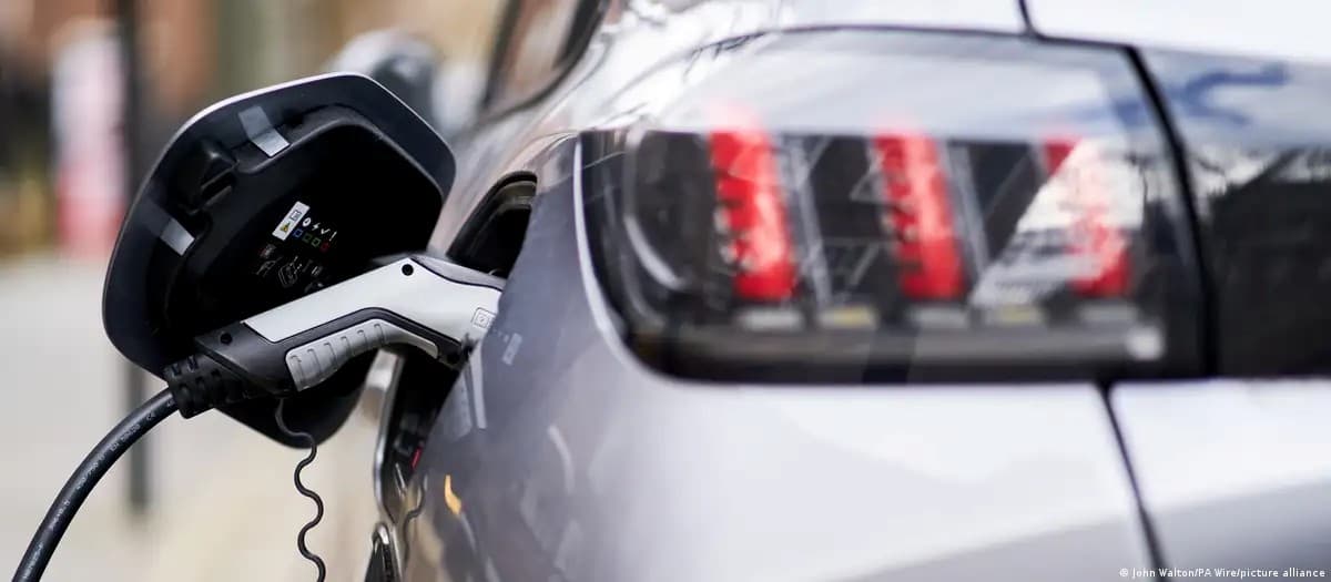 Veículos elétricos em ascensão: entre o boom de vendas e os desafios da narrativa global