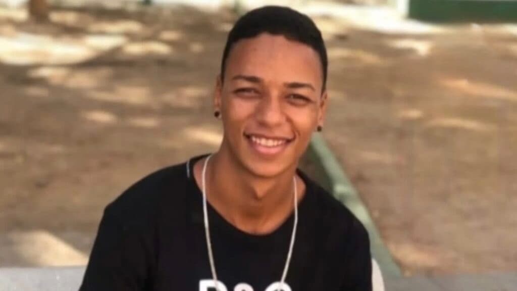 Violência em Pesqueira: Jovem é Morto a Tiros Dentro de Casa