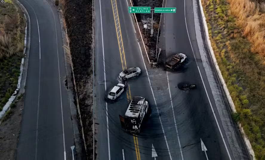 Morte de “El Mencho” provoca 252 bloqueios e onda de violência em 20 estados do México