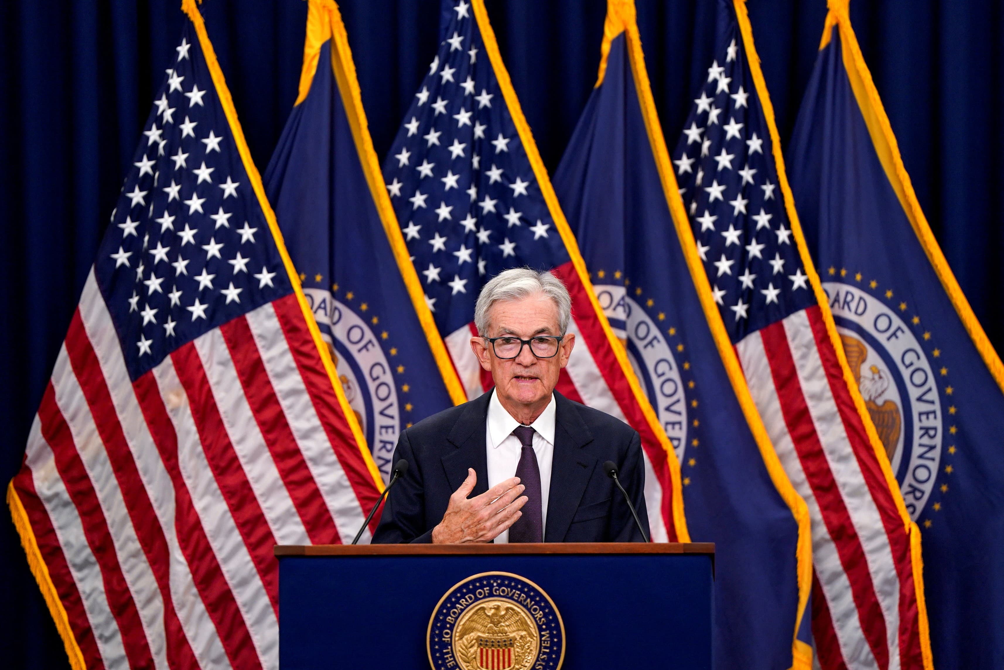 Jerome Powell anuncia permanência como diretor do Federal Reserve após fim de mandato