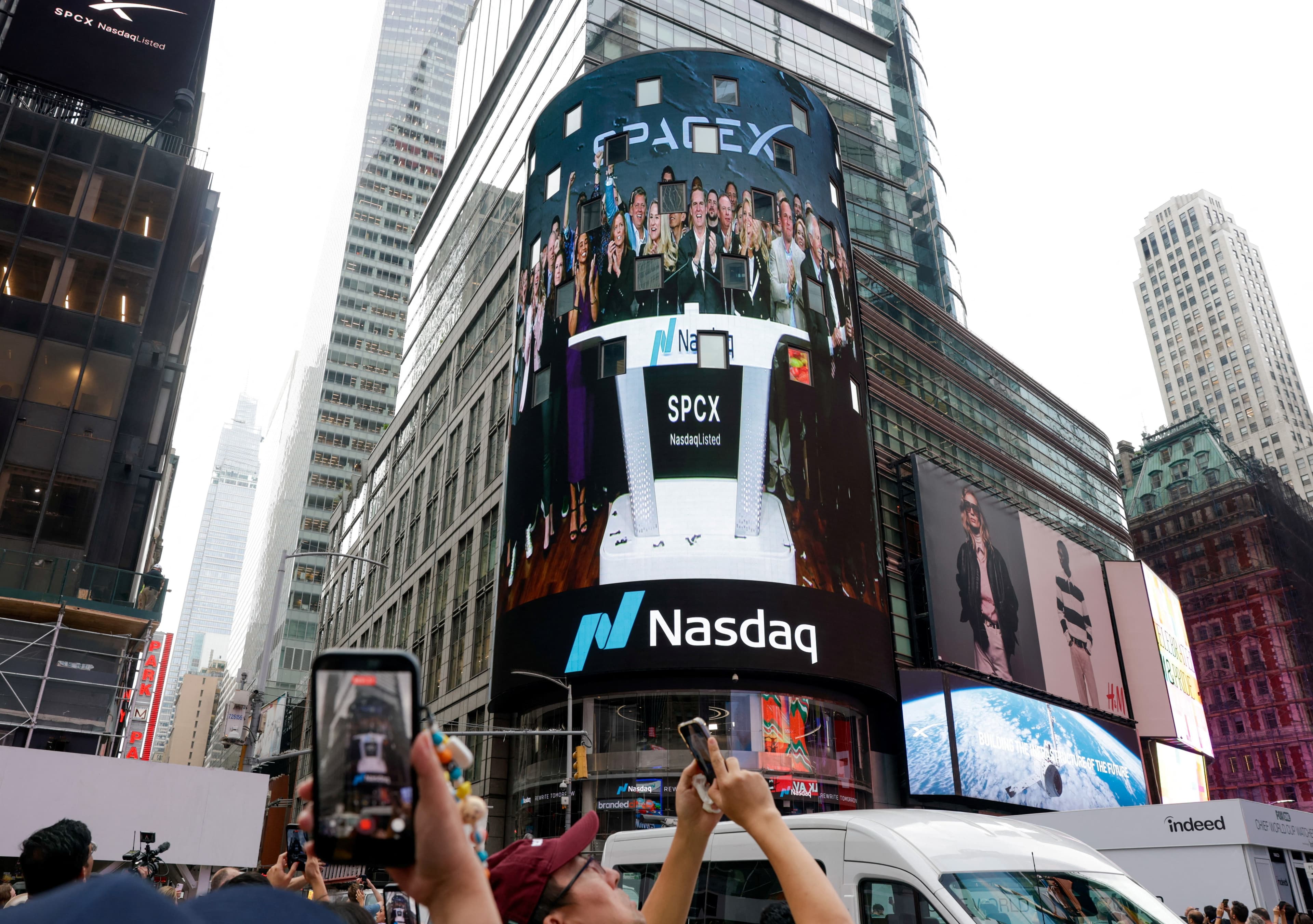SpaceX estreia na Nasdaq: Entenda como investir na gigante de Elon Musk através da B3