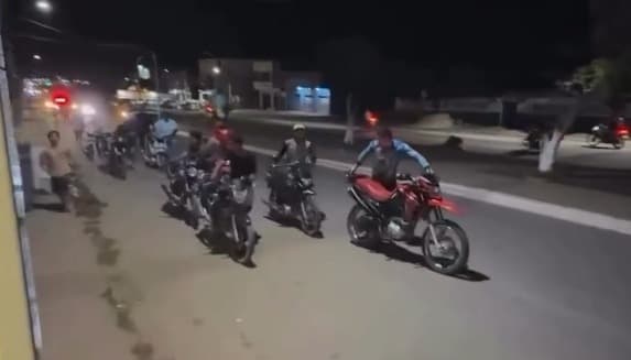 Rolê natalino com motocicletas termina em apreensões e autuações em Belo Jardim