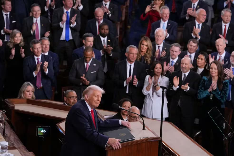 Donald Trump faz o mais longo discurso do Estado da União e aposta em tom polarizador