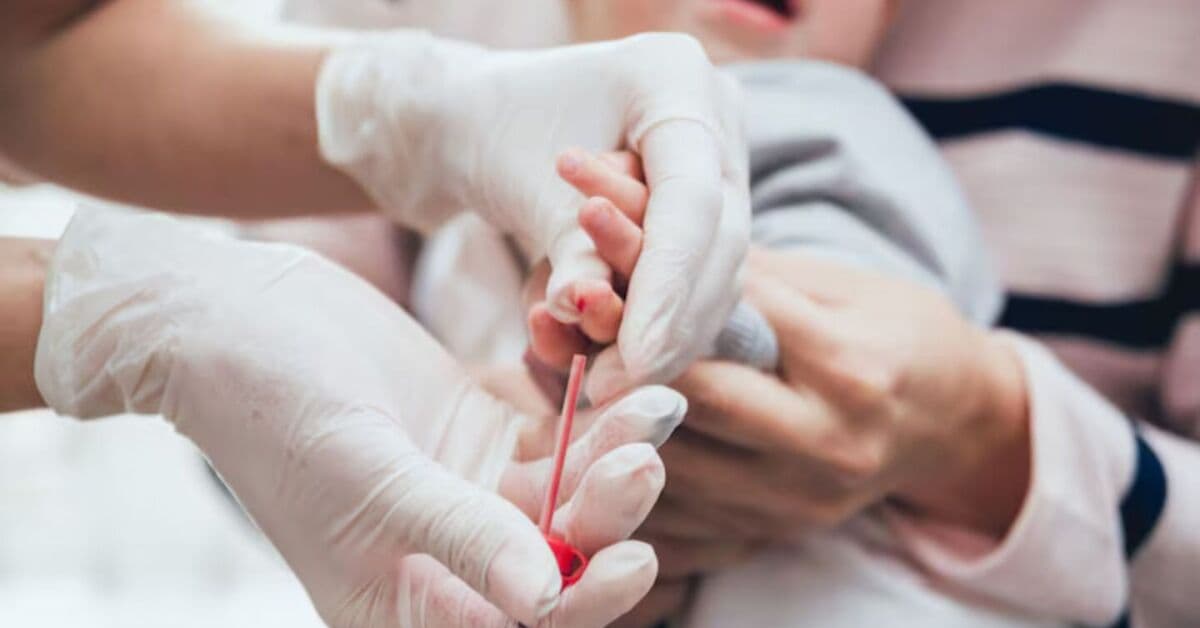 Ataque em Hospital Infantil: Mãe Fere Enfermeira com Agulha Contaminada por HIV Após Acusar Má Conduta