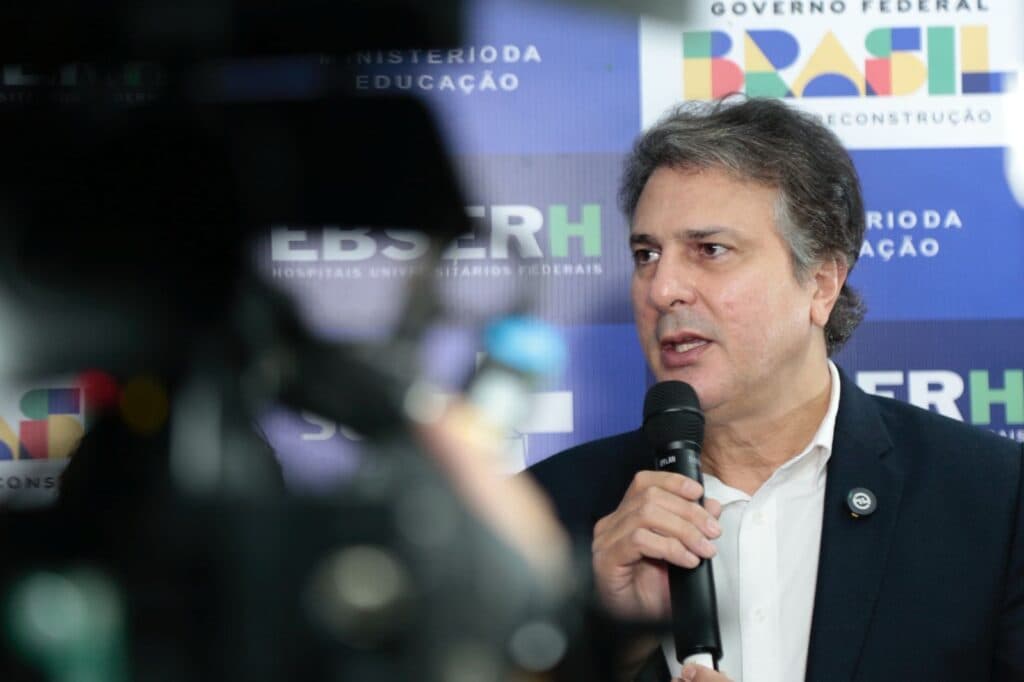 Camilo Santana cumpre agenda oficial em Pernambuco nesta quarta-feira