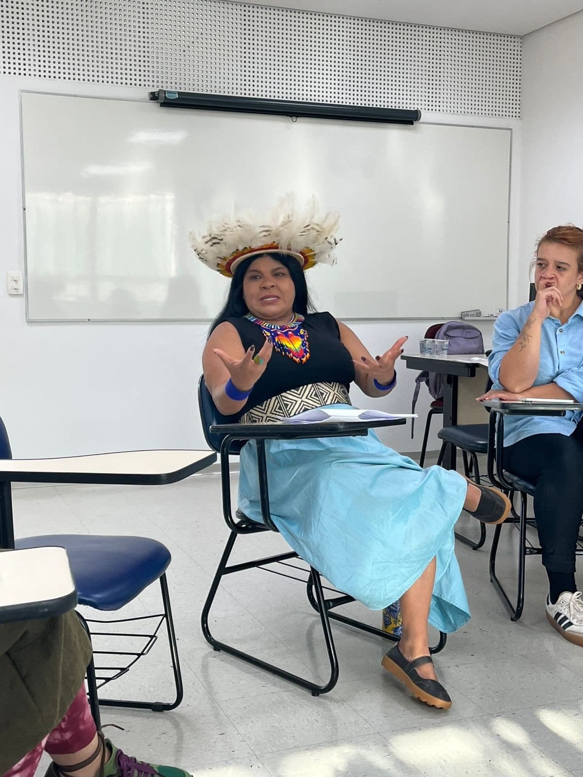 Ministra Sônia Guajajara é hospitalizada e anuncia saída da pasta para disputar eleição