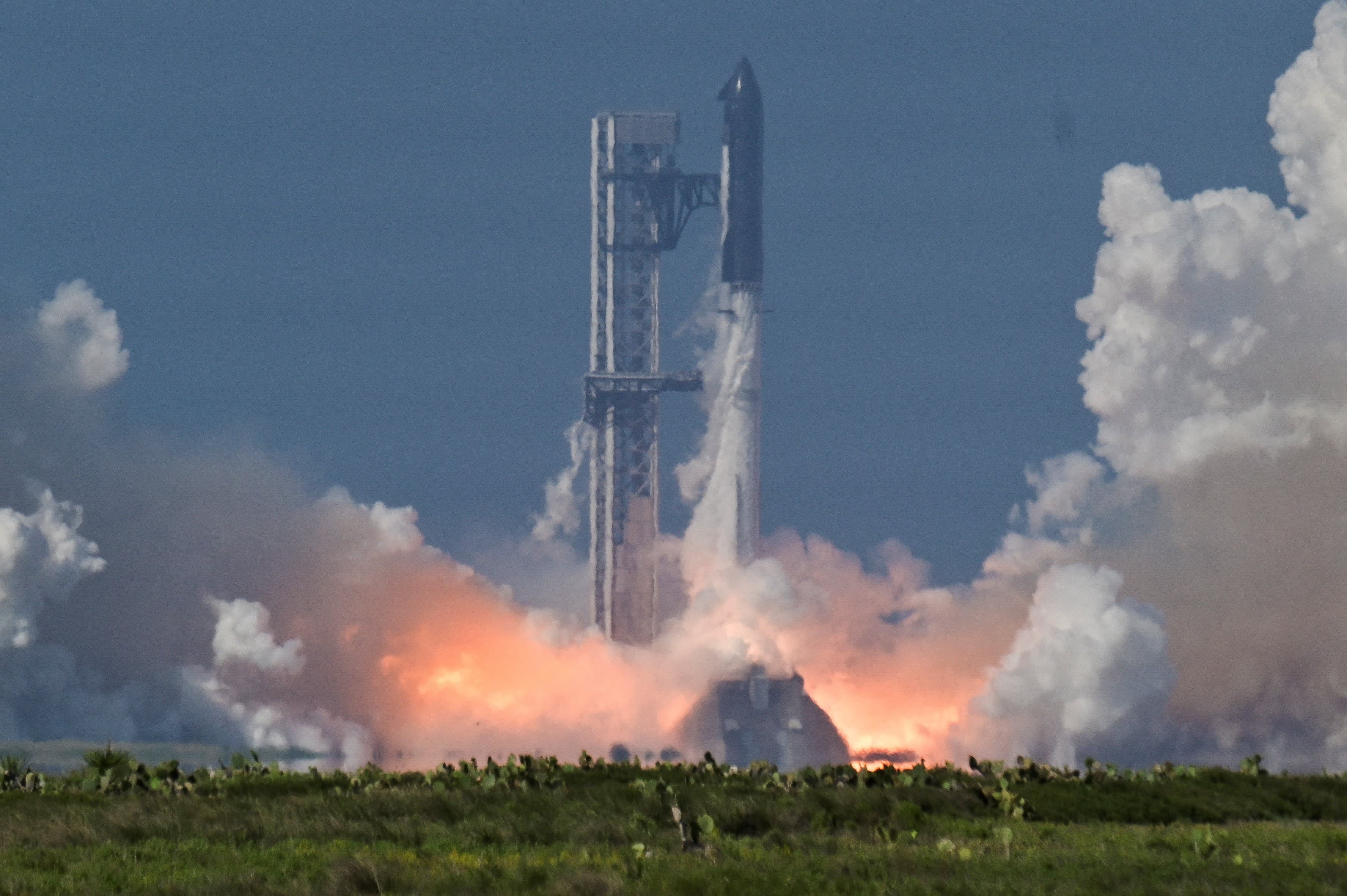 SpaceX prepara IPO histórico com avaliação de US$ 1,75 trilhão e altera normas de Wall Street