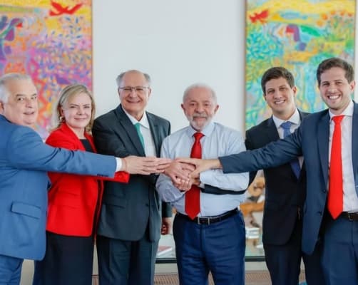 João Campos Reafirma Alinhamento com Lula e Mira Fortalecimento do PSB Nacional