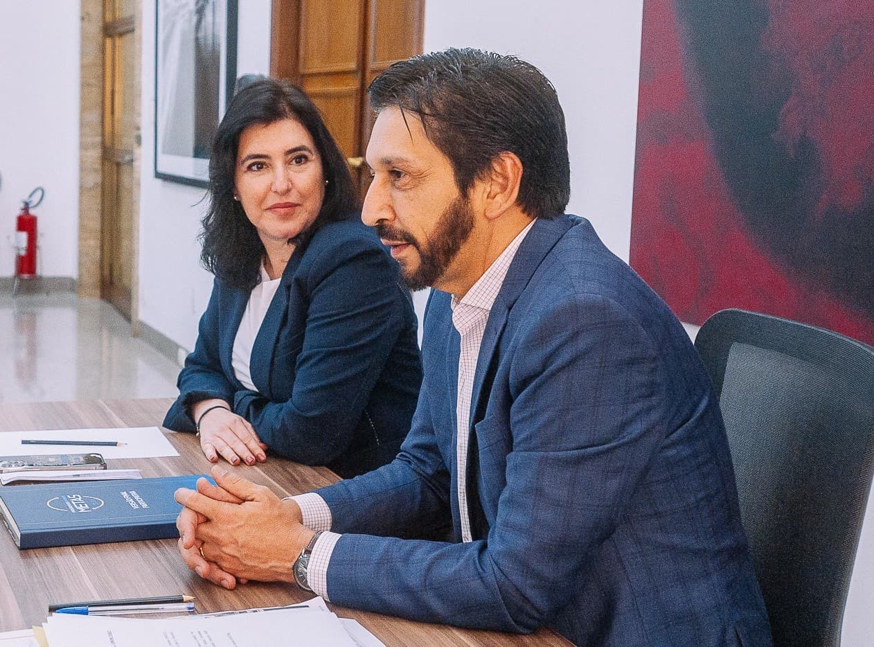 Tebet rebate críticas de Ricardo Nunes e oficializa filiação ao PSB