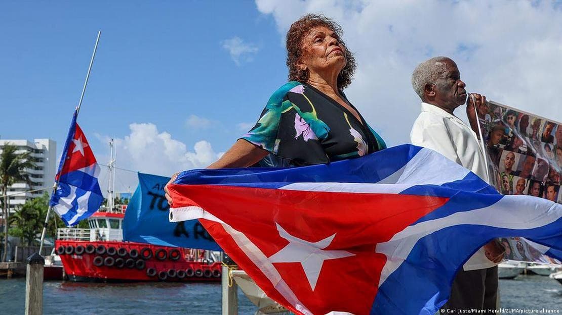 Empresas internacionais deixam Cuba sob pressão de sanções impostas pelos Estados Unidos