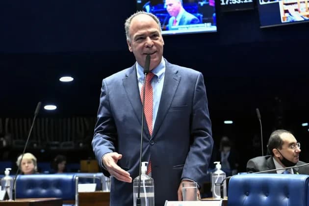 Polícia Federal deflagra Operação Vassalos e cumpre mandados contra ex-senador e familiares em Petrolina