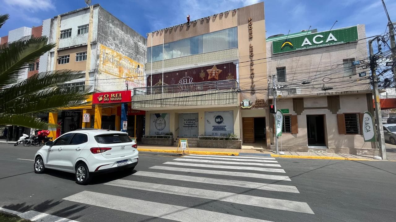 CÂMARA DE ARCOVERDE ACENDE A ILUMINAÇÃO NATALINA NESTA 2ª FEIRA (08.12) COM APRESENTAÇÃO DA ORQUESTRA FILARMÔNICA DE ARCOVERDE