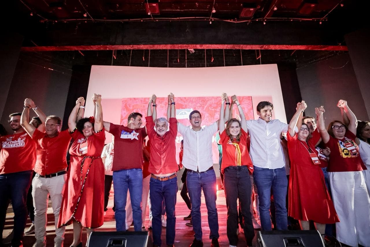 PT de Pernambuco oficializa apoio à pré-candidatura de João Campos ao Governo do Estado