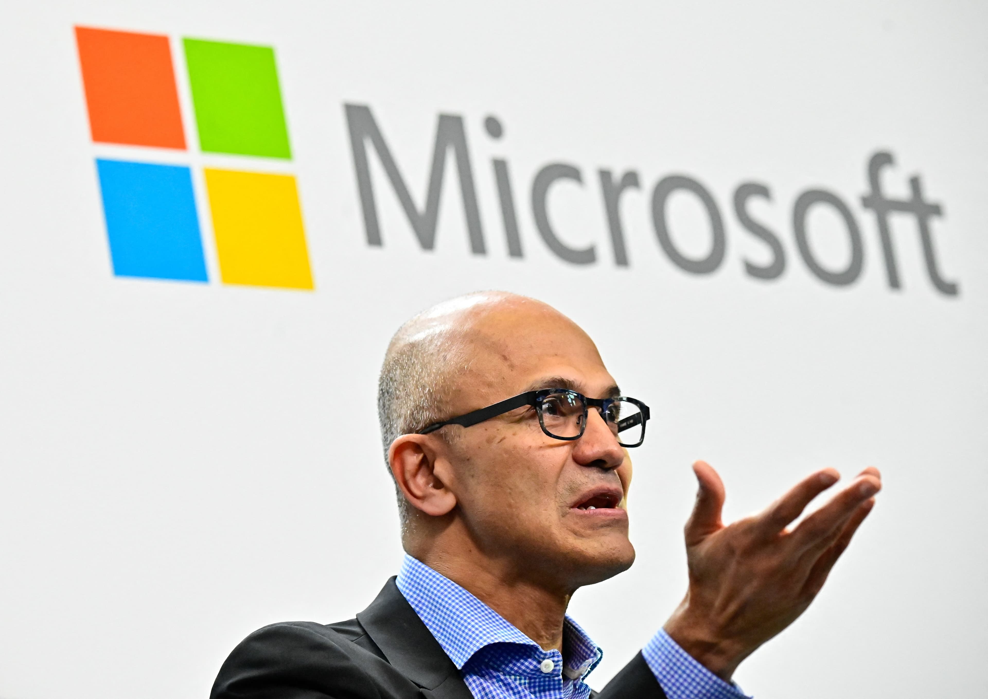 Satya Nadella defende investimento da Microsoft em depoimento no processo movido por Elon Musk