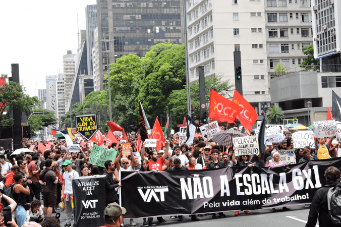 Maioria dos brasileiros apoia fim da escala 6×1, aponta pesquisa