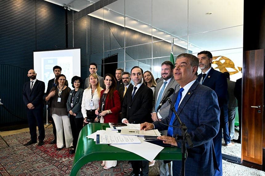 Senado apresenta estratégia para ampliar competitividade e fortalecer presença internacional do Brasil