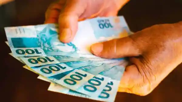 Governo Federal projeta salário mínimo de R$ 1.630 para 2026