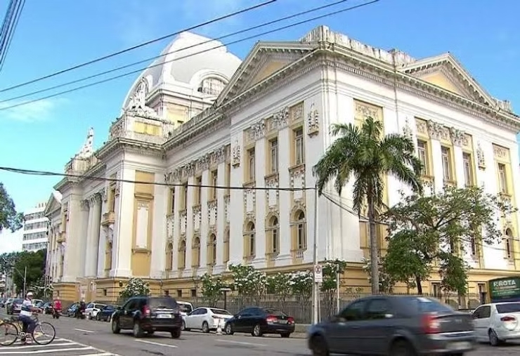 TJPE abre novo concurso público com salários de até R$ 7,6 mil e inscrições a partir de 9 de julho